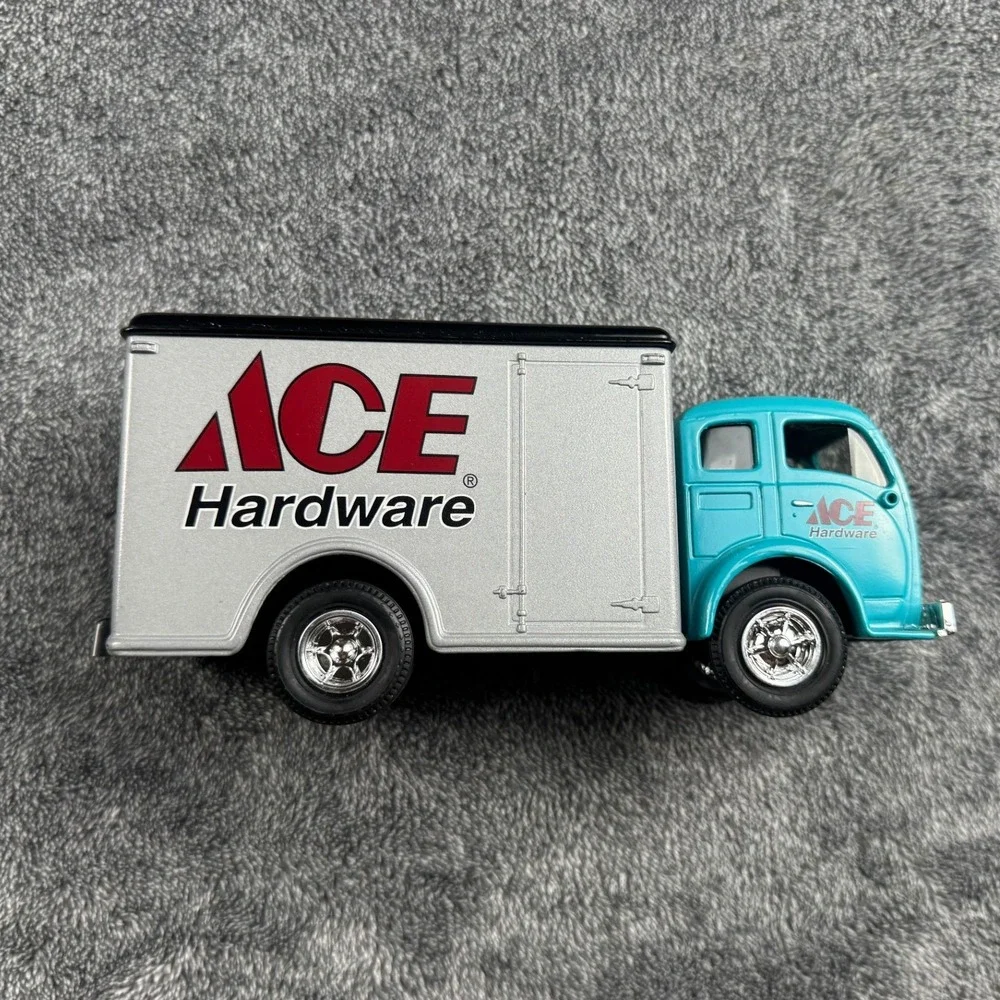 Vintage 1995 ERTL Ace Hardware Kenworth‎ Truck Coin Bank Diecast
